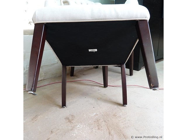 Paar gecapitonneerde fauteuils - afbeelding 6 van  7