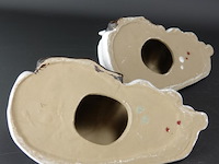 Paar gestileerde aardewerk happy boeddha's - afbeelding 5 van  5