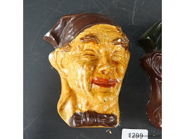 Paar gipsen indische portretten - afbeelding 2 van  5