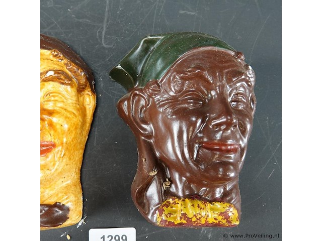 Paar gipsen indische portretten - afbeelding 3 van  5