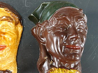 Paar gipsen indische portretten - afbeelding 3 van  5