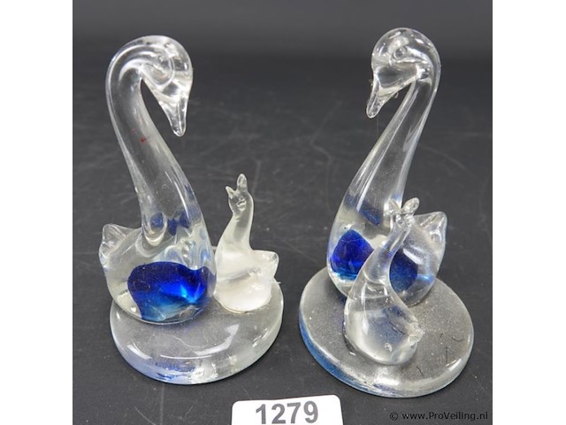 Paar glazen zwanen - afbeelding 2 van  5