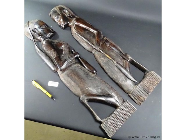 Paar grote afrikaanse in ebbenhout gesneden figuren - afbeelding 2 van  5