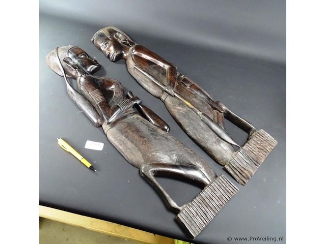 Paar grote afrikaanse in ebbenhout gesneden figuren - afbeelding 1 van  5