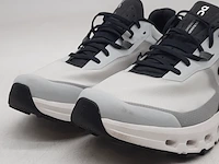 Paar hardloopschoenen, maat 44, on, 3me30110818 - afbeelding 4 van  11