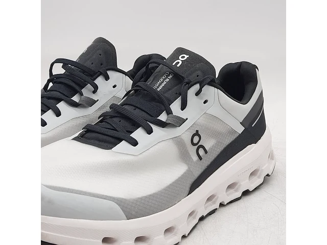Paar hardloopschoenen, maat 44, on, 3me30110818 - afbeelding 5 van  11