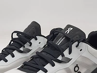Paar hardloopschoenen, maat 44, on, 3me30110818 - afbeelding 6 van  11