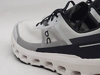 Paar hardloopschoenen, maat 44, on, 3me30110818 - afbeelding 10 van  11