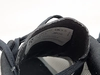 Paar hardloopschoenen, maat 44, on, 3me30110818 - afbeelding 11 van  11