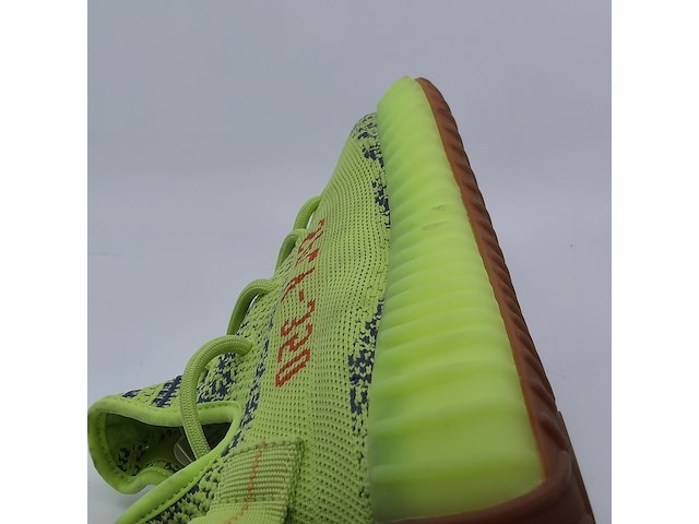 Paar herensneakers, maat 44 2/3, adidas yeezy, b37572 - afbeelding 2 van  12