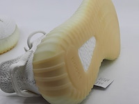 Paar herensneakers, maat 44, adidas yeezy, cp9366 - afbeelding 2 van  11