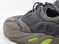Paar herensneakers, maat 44, adidas yeezy, ee9614 - afbeelding 9 van  10