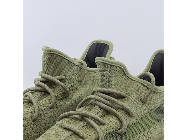 Paar herensneakers, maat 44, adidas yeezy, fy5346 - afbeelding 6 van  11
