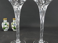 Paar hoge kristallen kandelaren - afbeelding 1 van  5