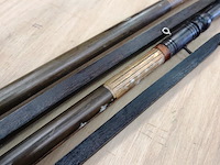 Paar houten batik doek hangers - afbeelding 5 van  5