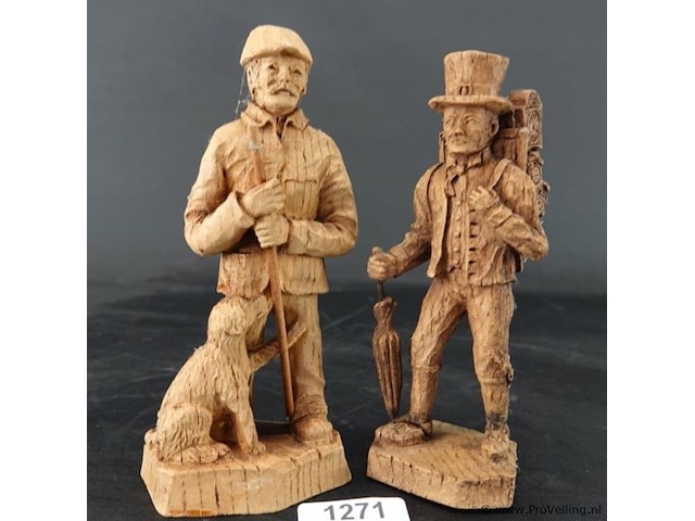 Paar houten beelden - afbeelding 1 van  5