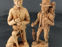 Paar houten beelden - afbeelding 2 van  5