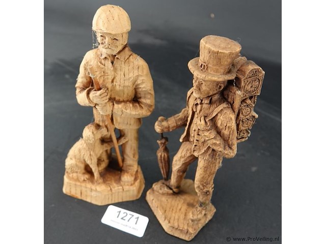 Paar houten beelden - afbeelding 3 van  5