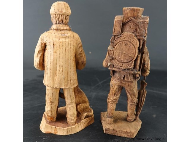 Paar houten beelden - afbeelding 4 van  5
