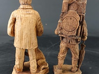 Paar houten beelden - afbeelding 4 van  5