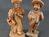 Paar houten beelden - afbeelding 2 van  5