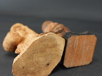 Paar houten beelden - afbeelding 5 van  5