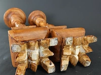 Paar houten kandelaren - afbeelding 5 van  5