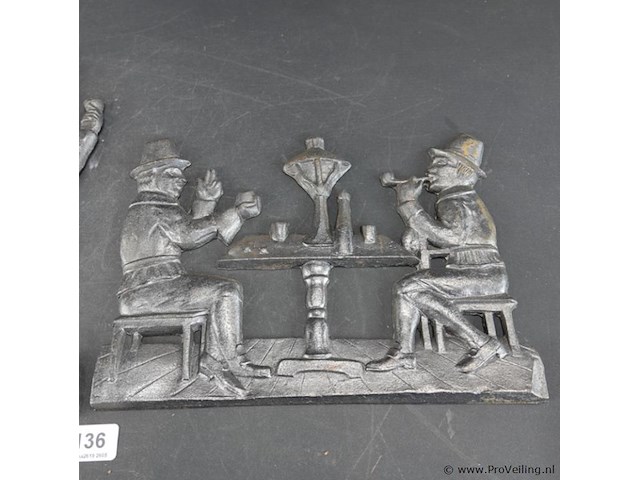 Paar ijzeren plaques - afbeelding 4 van  5