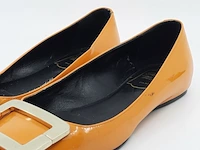 Paar instappers, maat 36, roger vivier - afbeelding 3 van  9