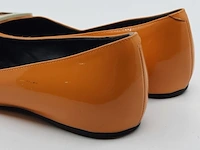 Paar instappers, maat 36, roger vivier - afbeelding 6 van  9