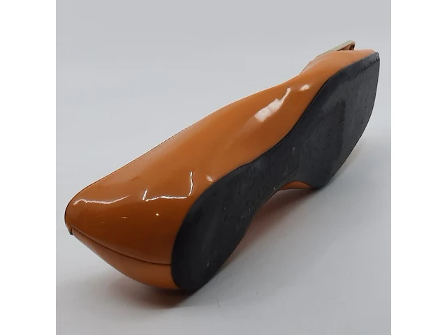 Paar instappers, maat 36, roger vivier - afbeelding 8 van  9