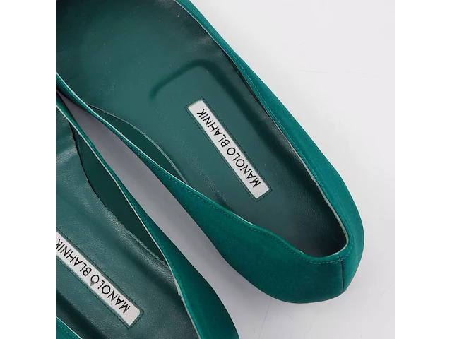 Paar instappers, maat 37, manolo blahnik - afbeelding 10 van  11
