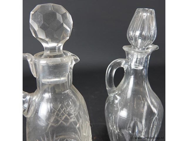 Paar karafjes - afbeelding 4 van  5