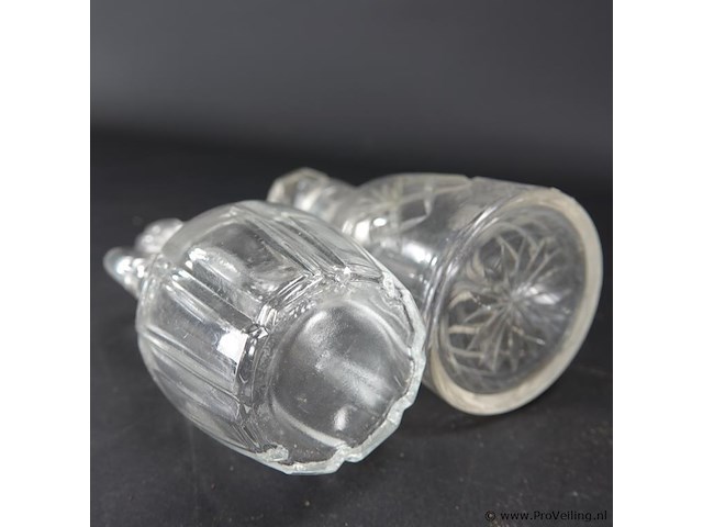 Paar karafjes - afbeelding 5 van  5