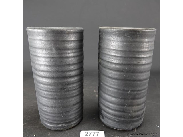 Paar keramieken vazen - afbeelding 1 van  5