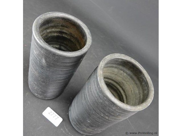 Paar keramieken vazen - afbeelding 3 van  5