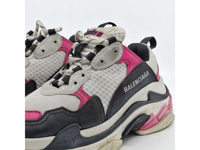 Paar kinder sneakers, maat 35, balenciaga, triple s - afbeelding 8 van  13