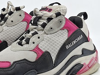 Paar kinder sneakers, maat 35, balenciaga, triple s - afbeelding 8 van  13