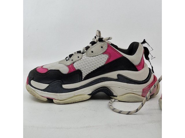 Paar kinder sneakers, maat 35, balenciaga, triple s - afbeelding 11 van  13