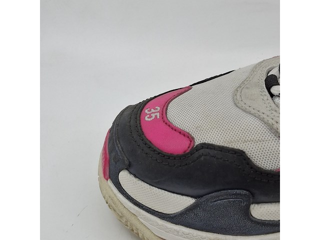 Paar kinder sneakers, maat 35, balenciaga, triple s - afbeelding 12 van  13