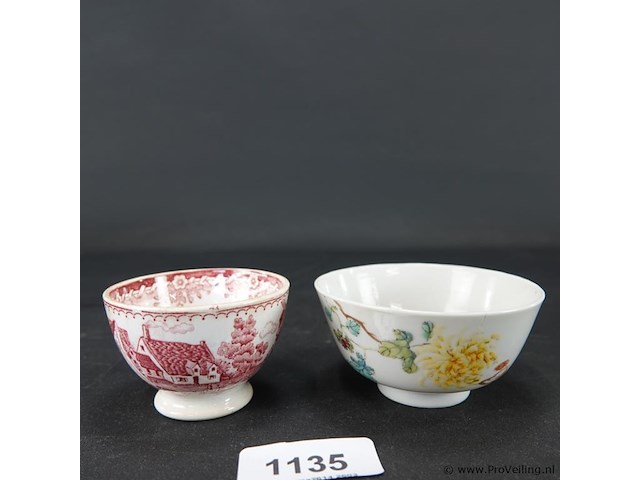 Paar oosterse kommen - afbeelding 1 van  5