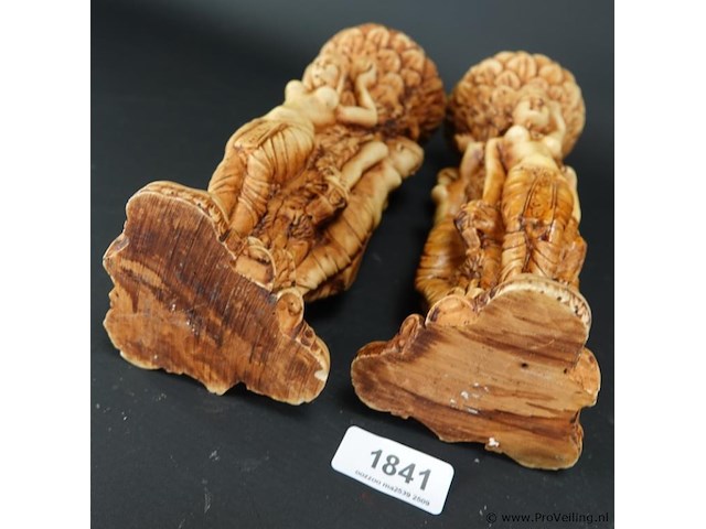 Paar oosterse vazen met dragende vrouwen - afbeelding 5 van  5