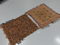 Paar oude kleden - afbeelding 1 van  5