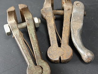 Paar oude klemwerktuigen - afbeelding 3 van  5