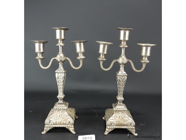 Paar oude verzilverde kandelaren - afbeelding 1 van  5
