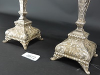 Paar oude verzilverde kandelaren - afbeelding 4 van  5