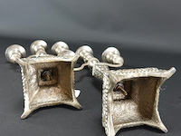 Paar oude verzilverde kandelaren - afbeelding 5 van  5