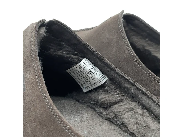 Paar pantoffels, maat 42, ugg, 1166761 - afbeelding 11 van  11