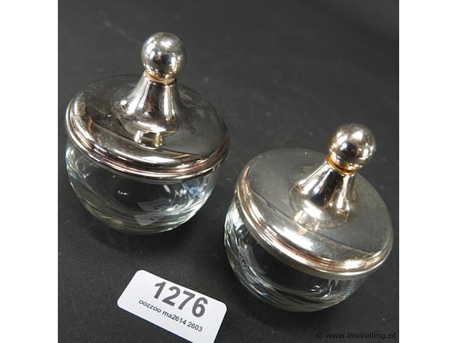 Paar potjes met verzilverde deksel - afbeelding 2 van  5