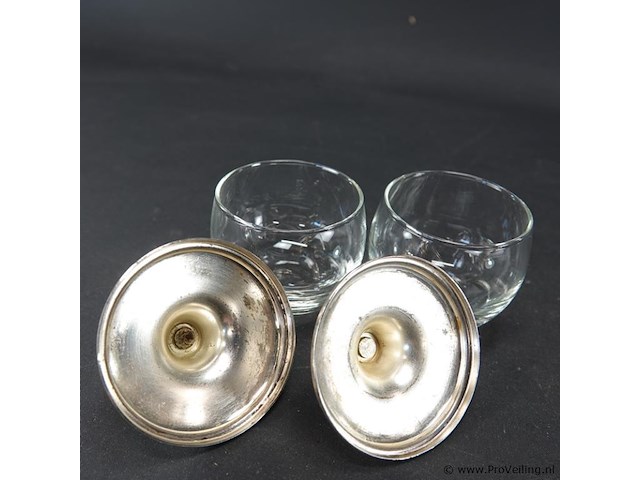 Paar potjes met verzilverde deksel - afbeelding 4 van  5